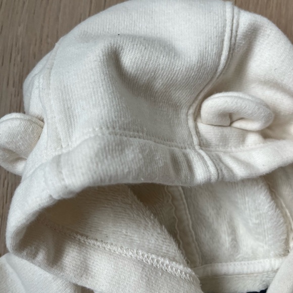 Baby it’s cold outside GAP hoodie - Picture 4 of 5